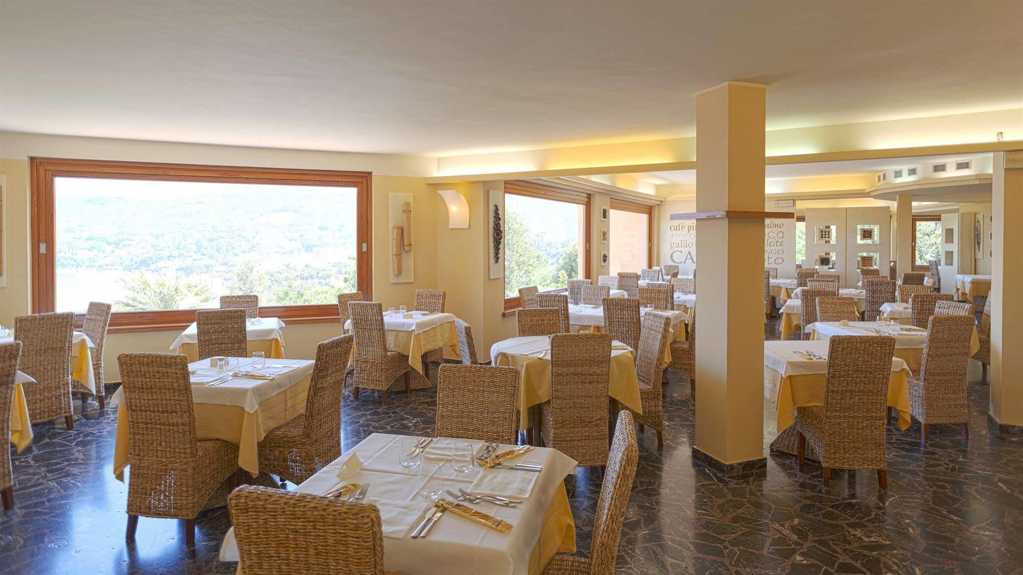 Hotel La Perla Del Golfo Procchio  Exterior photo