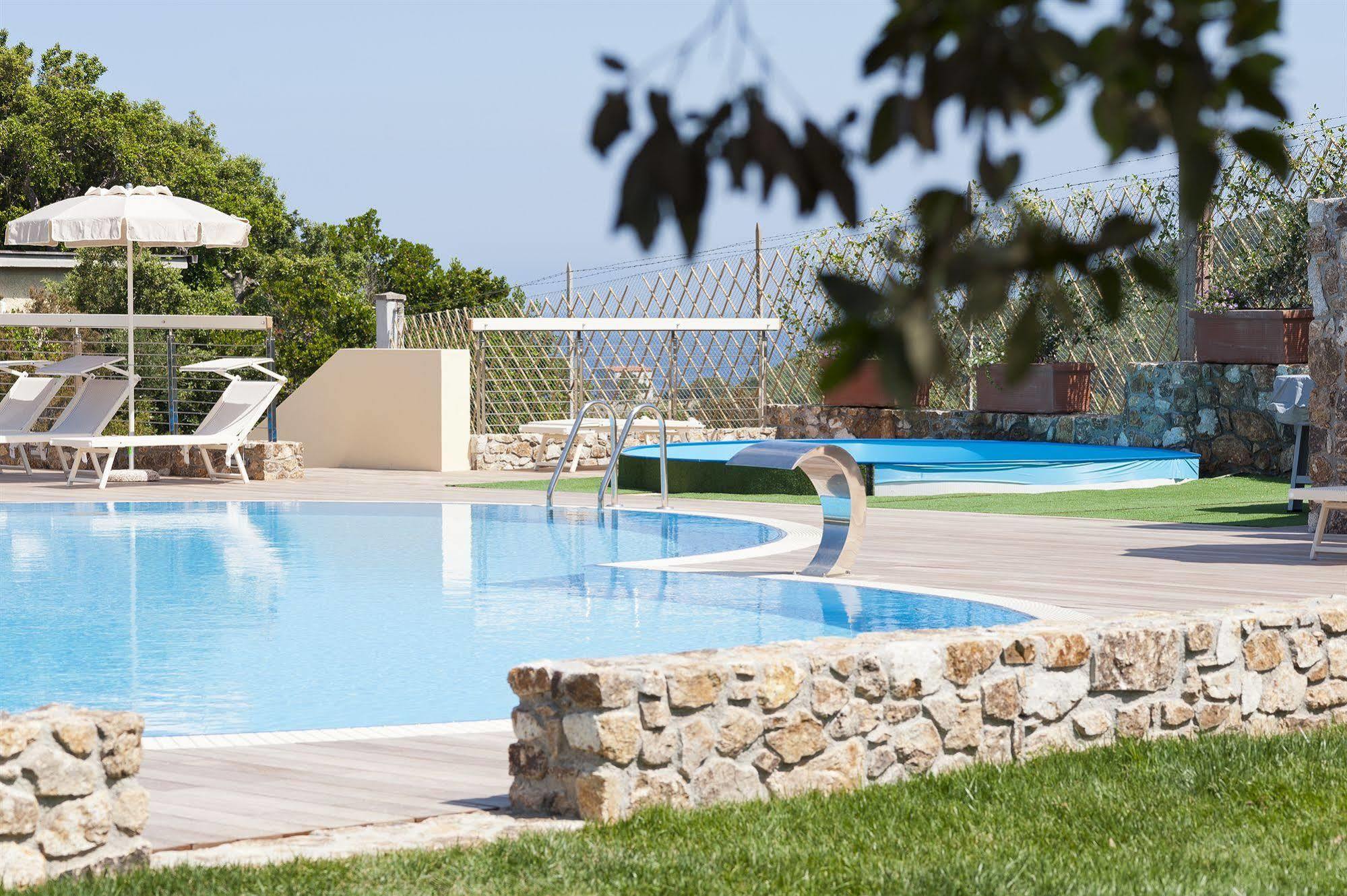 Hotel La Perla Del Golfo Procchio  Exterior photo